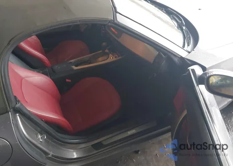 2004 BMW Z4 2.5I from USA, damaged, VIN 4USBT33544LS53376